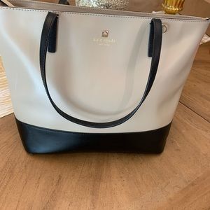 Kate Spade Tote with Zipper
